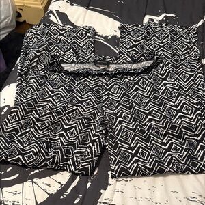 AB Studio Black and White Geometric Boot Cut Pants